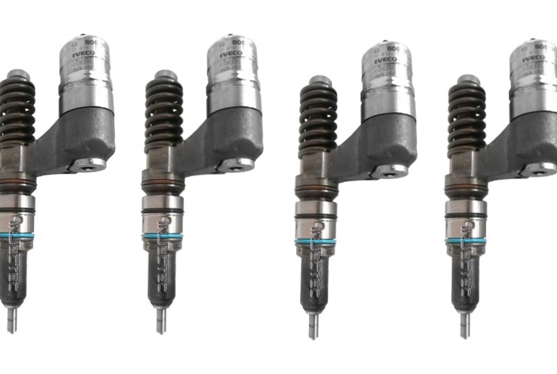 Bosch 4 darabos készlet befecskendezők 0414701006